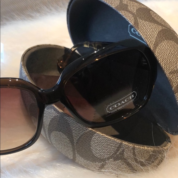 Coach sunglasses - Picture 3 of 5